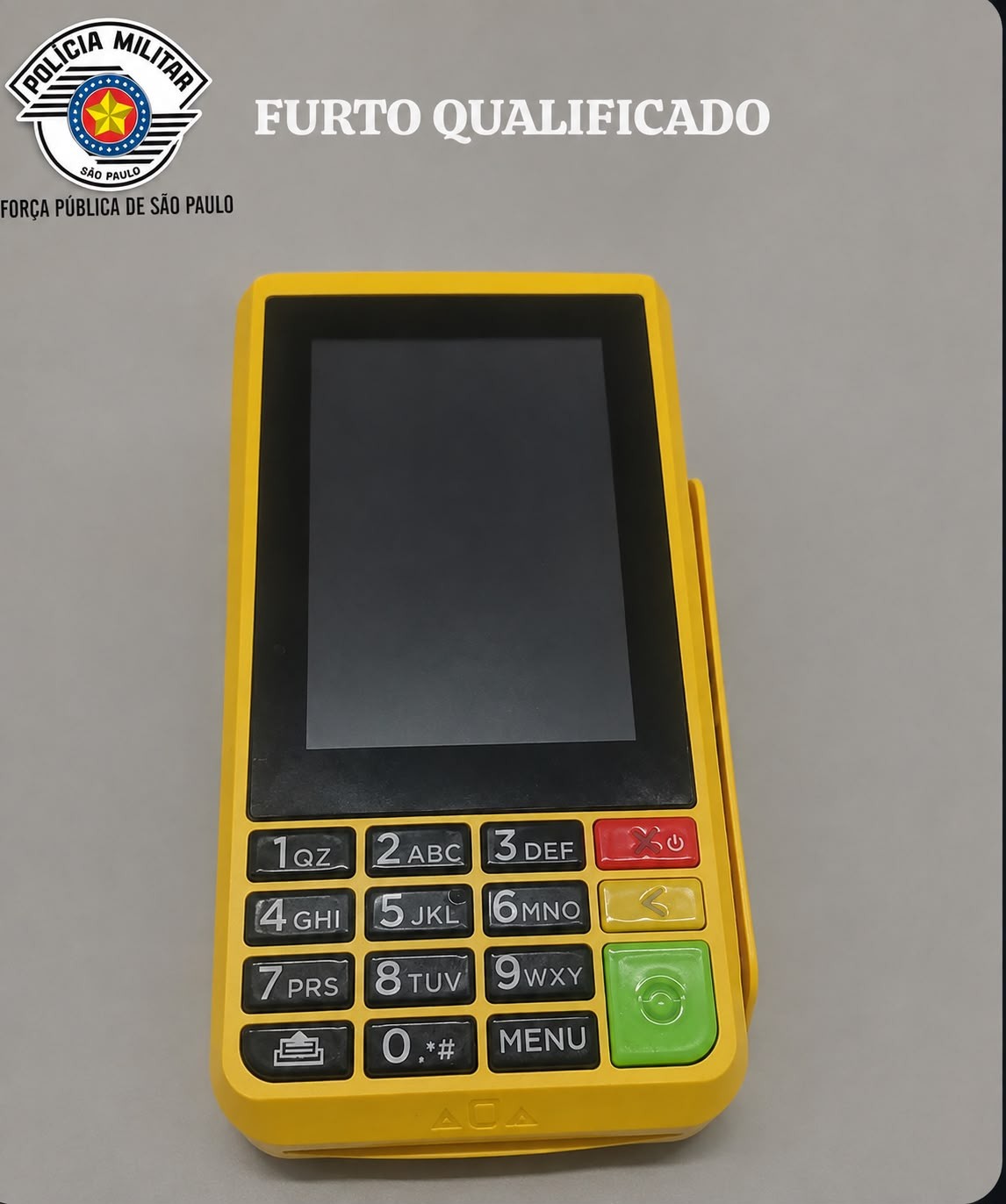 Gerente é presa suspeita de usar maquininha particular para cobrar vendas em joalheria no interior de SP