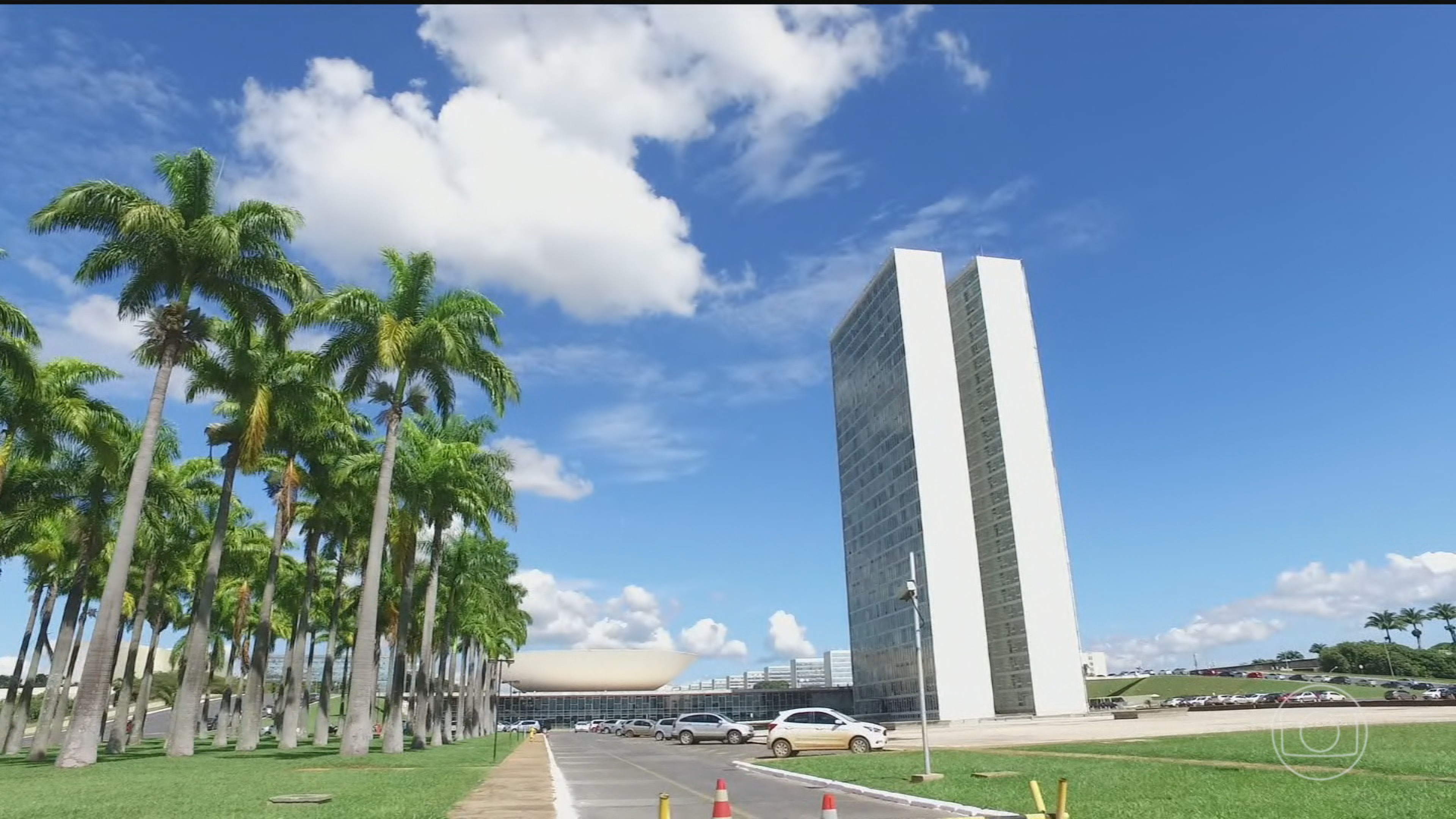 Estudo mostra que a Câmara destinou R$1,3 bilhão em emendas sem identificar o autor, prática que o STF aponta como inconstitucional