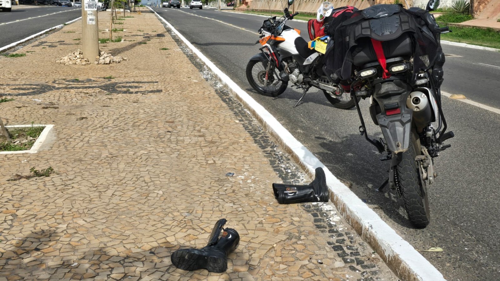 Técnico em enfermagem do Samu sofre acidente enquanto ia para ocorrência e fica ferido em Teresina