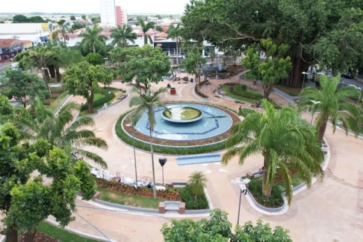 Prefeitura de Paranaíba abre seleção na área da educação com salários de R$ 2 mil