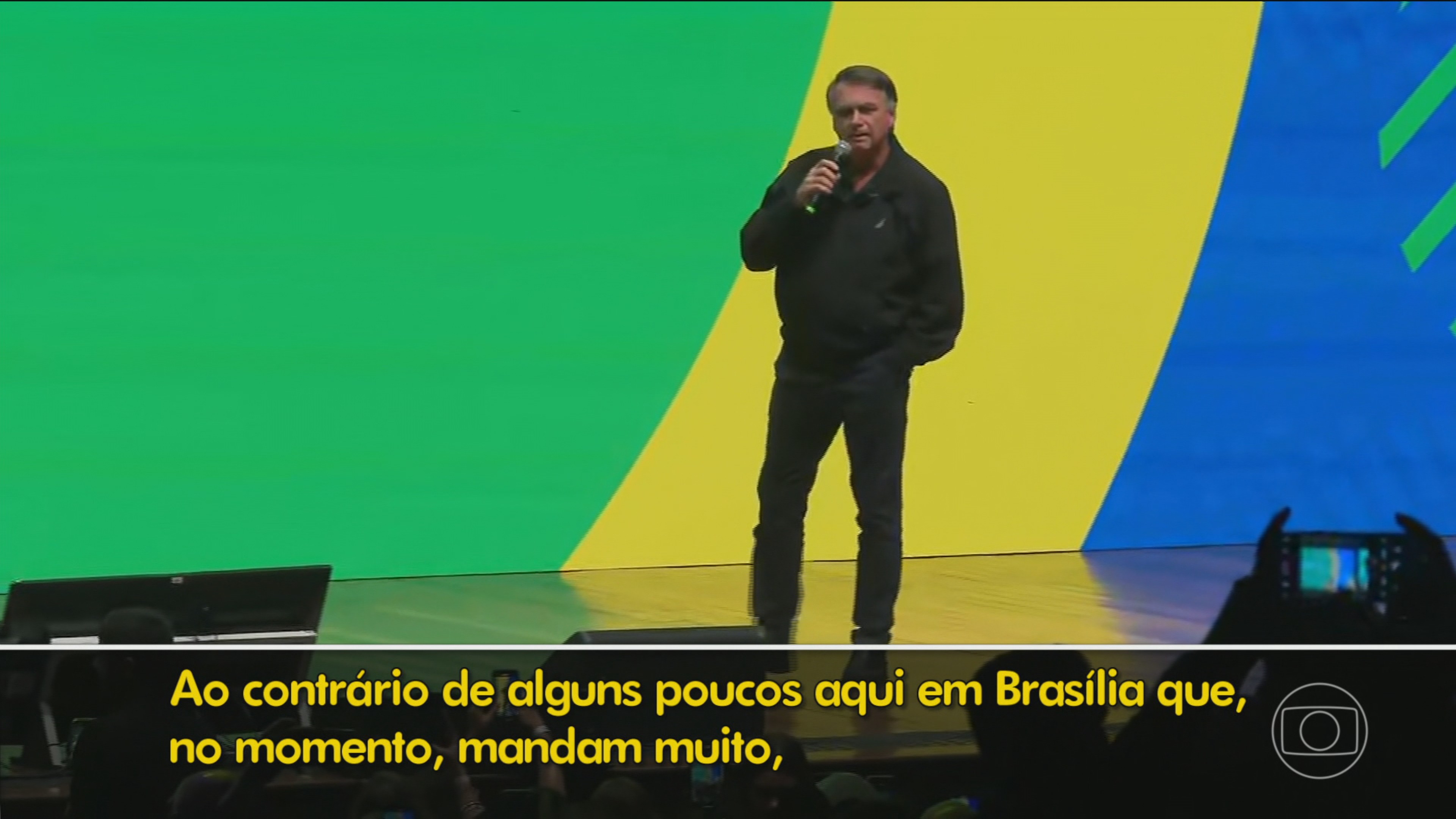 'Carne' para 'churrasco': em delação, Mauro Cid confirma como golpistas se referiam a dinheiro para financiar tomada de poder