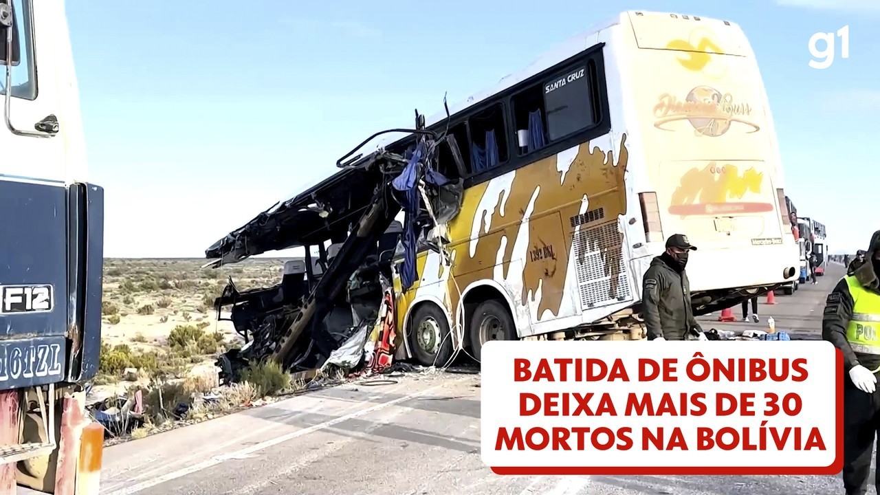 Batida entre 2 ônibus deixa ao menos 37 mortos na Bolívia