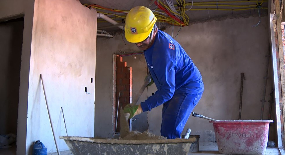 Foto de arquivo de atividade da construção civil em Campinas (SP) — Foto: Alexandre de Jesus/EPTV