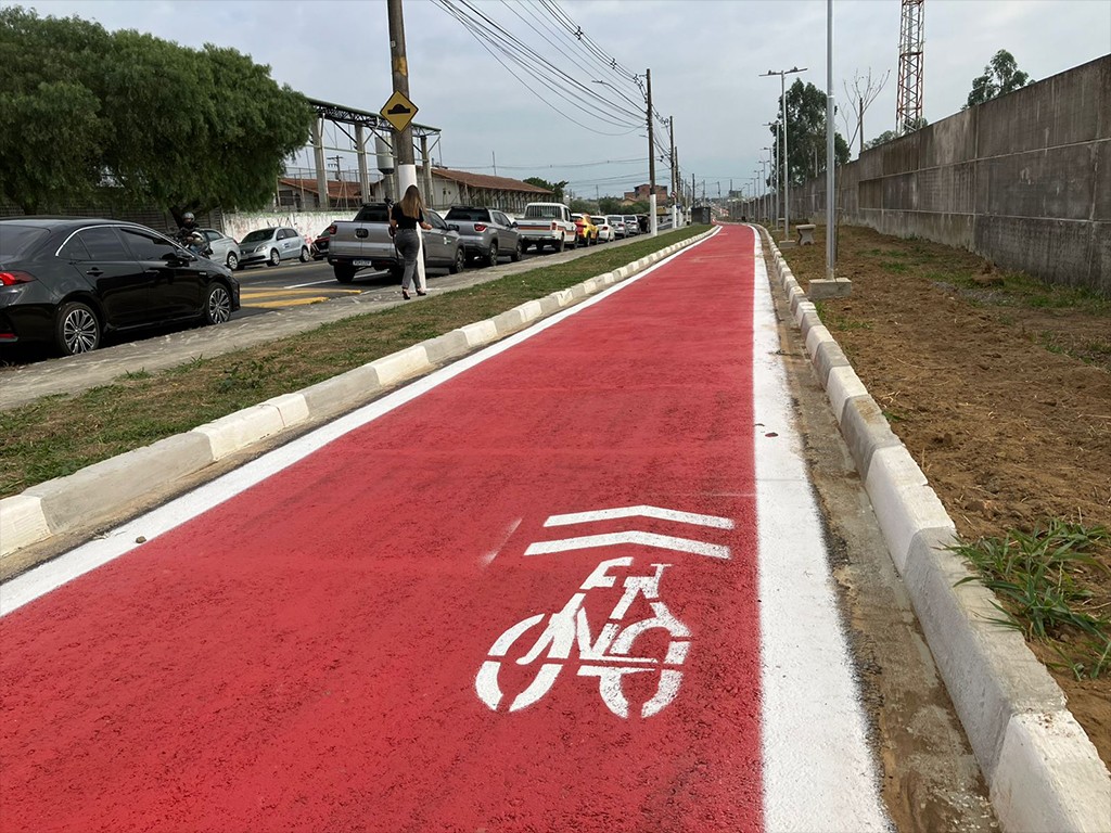 Pinda inaugura ciclovia entre Araretama e Bem Viver e valoriza mobilidade