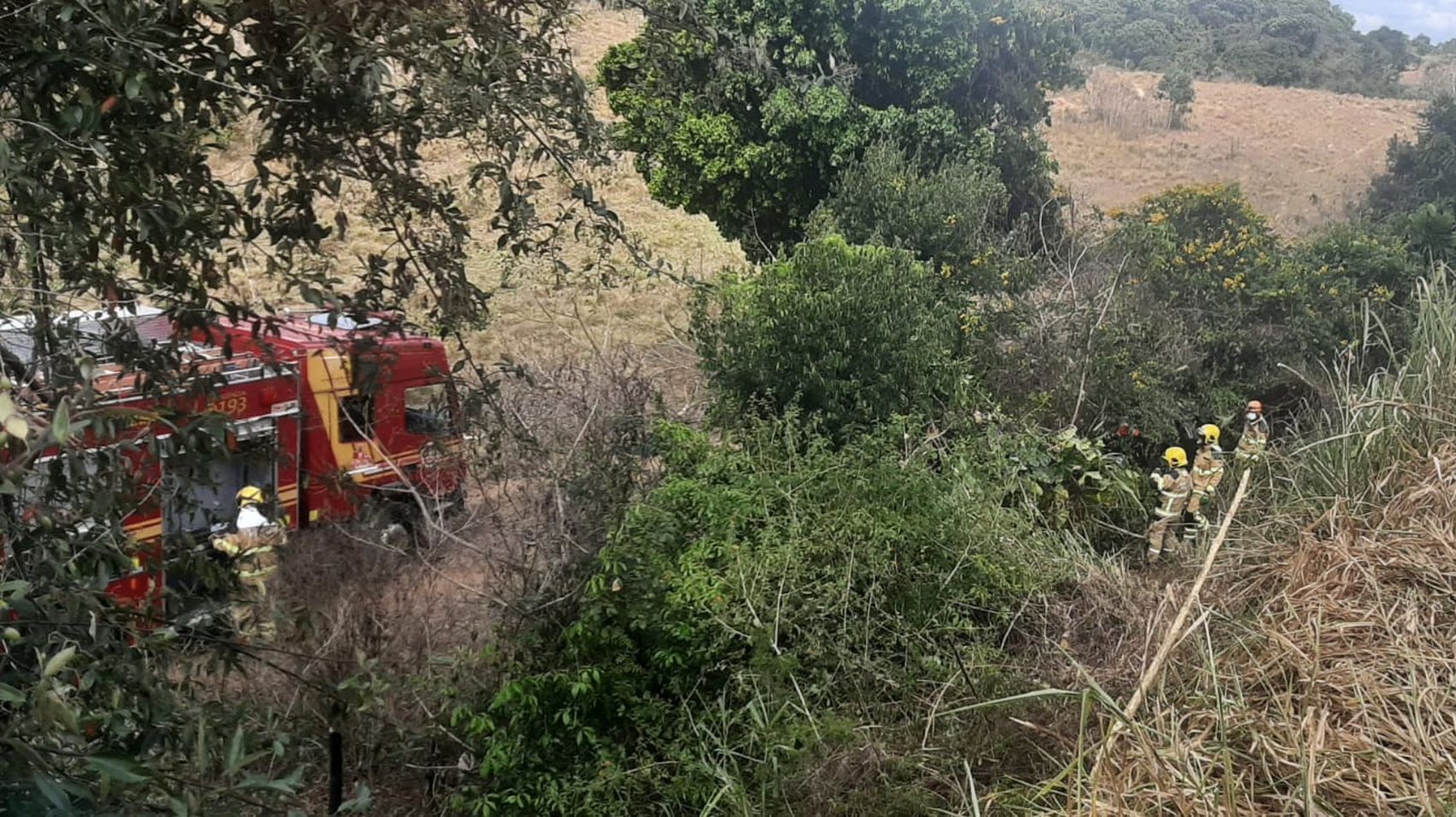 Motorista morre após carro cair em ribanceira em Itaporanga D'Ajuda