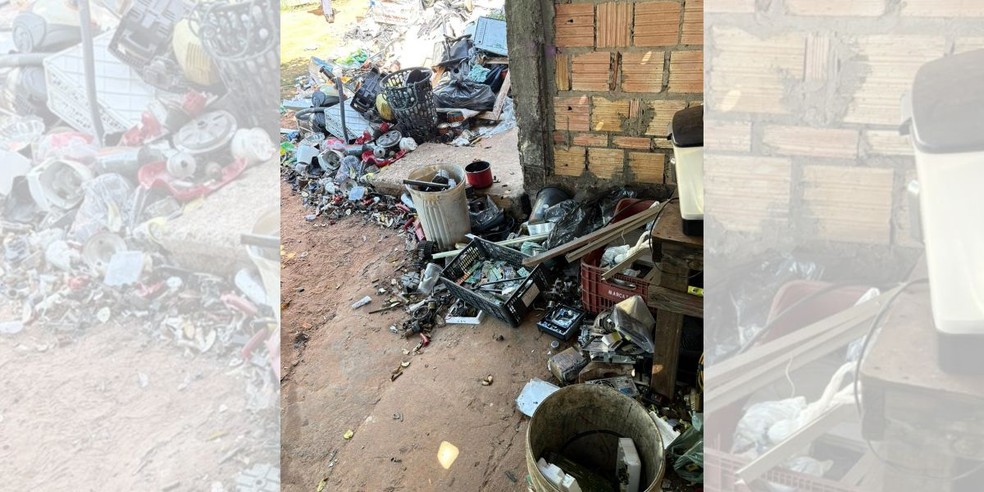2 de 2
Durante a a&ccedil;&atilde;o realizada em Bauru (SP), 15 pessoas foram abordadas e tr&ecirc;s estabelecimentos acabaram interditados por falta de documenta&ccedil;&atilde;o. &mdash; Foto: Pol&iacute;cia Militar/Divulga&ccedil;&atilde;o
