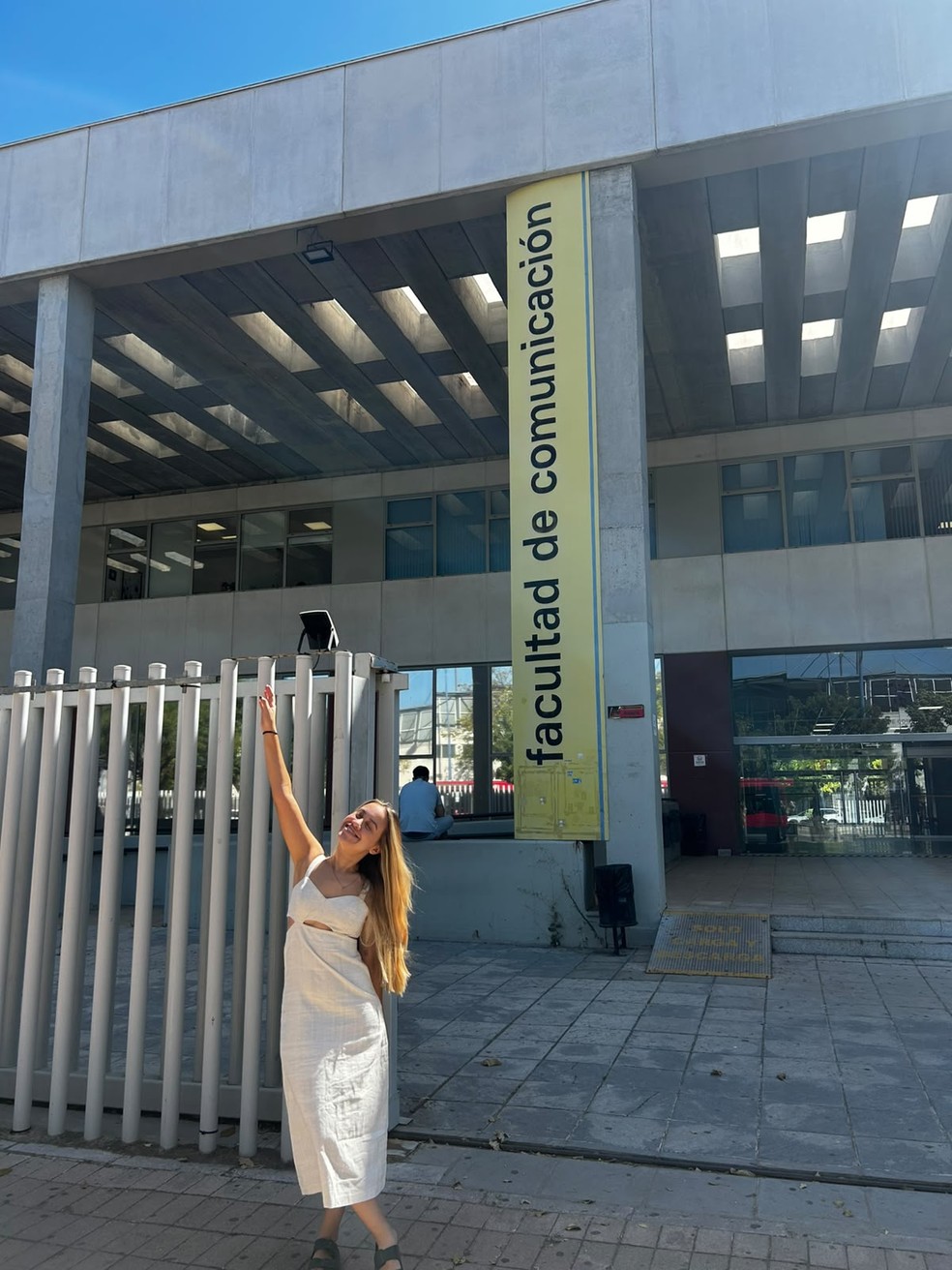 Maria Julia Moreira, de 22 anos, faz faculdade na Espanha — Foto: Arquivo Pessoal