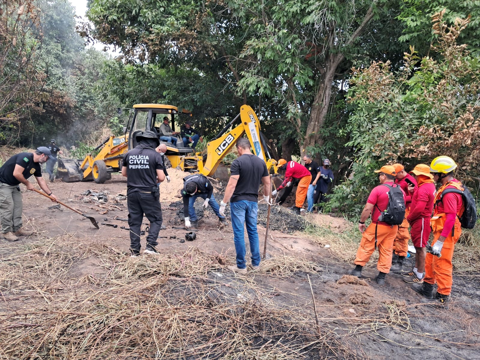 Mais quatro corpos são encontrados enterrados em cemitério clandestino em Boa Vista 