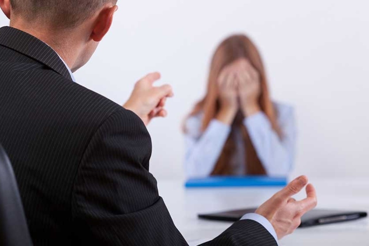 Violência no Trabalho: Casos Chocantes Reacendem Debate Nacional