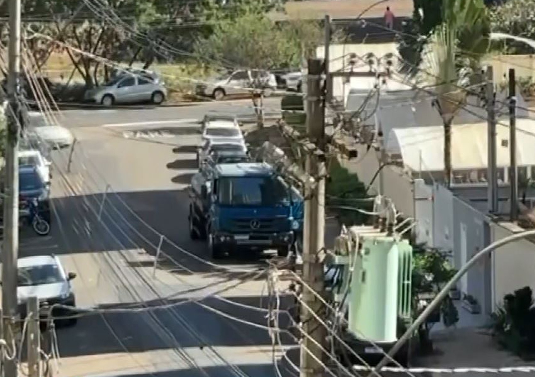 Moradores do Nova Aliança ficam sem água em Ribeirão Preto, SP, e pedem solução