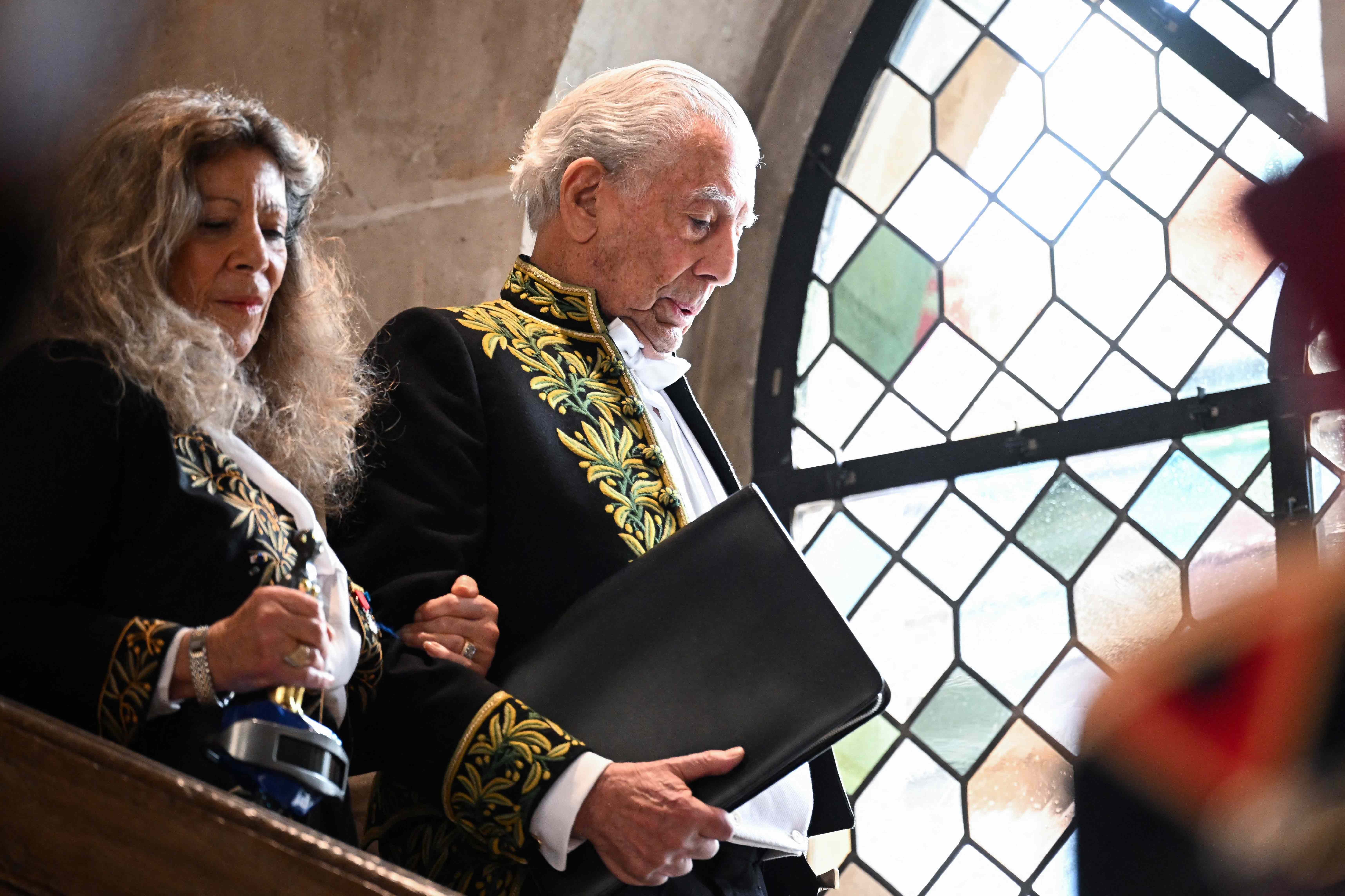 Mario Vargas Llosa ganhou Nobel de Literatura em 2010; relembre obras | Pop & Arte