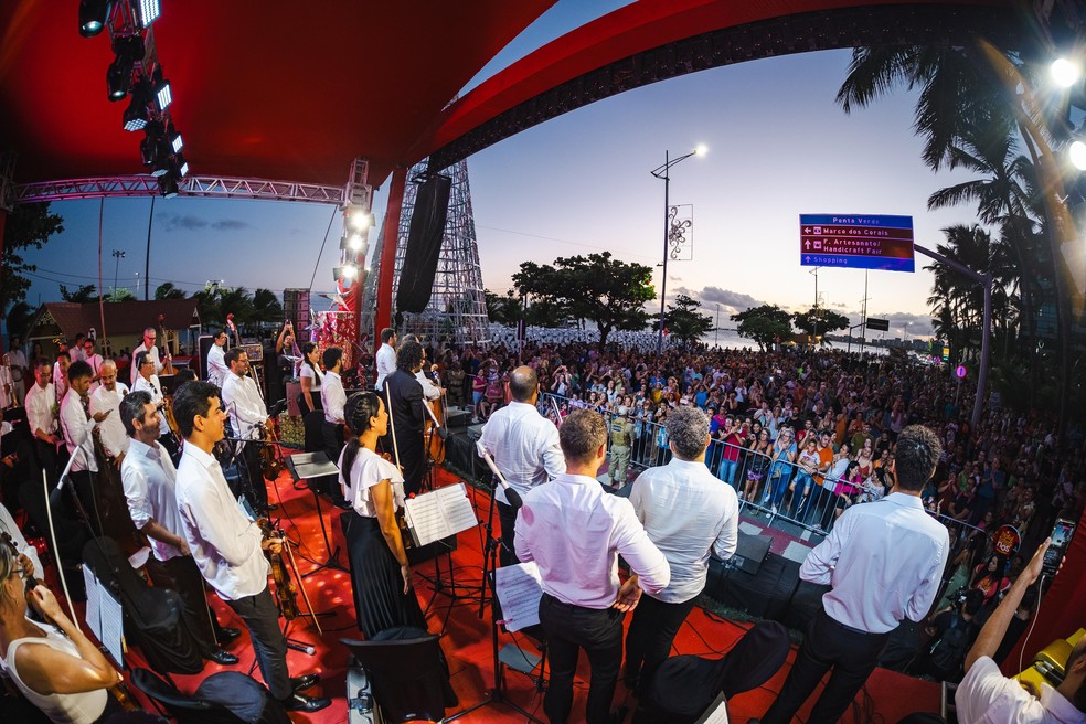 Orquestra Filarmônica de Alagoas na Abertura do Natal de Maceió — Foto: Jonathan Lins/Secom Maceió