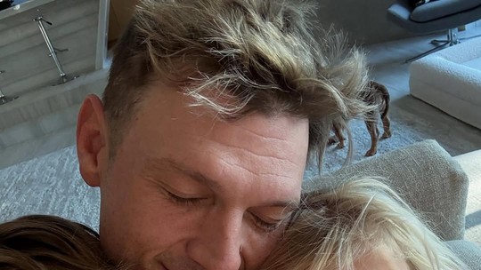 Após chegar do The Town, Nick Carter compartilha fotos com os filhos: 'Era só isso que eu precisava' - Backstreet Boys se apresentaram na sexta-feira (12) no festival.