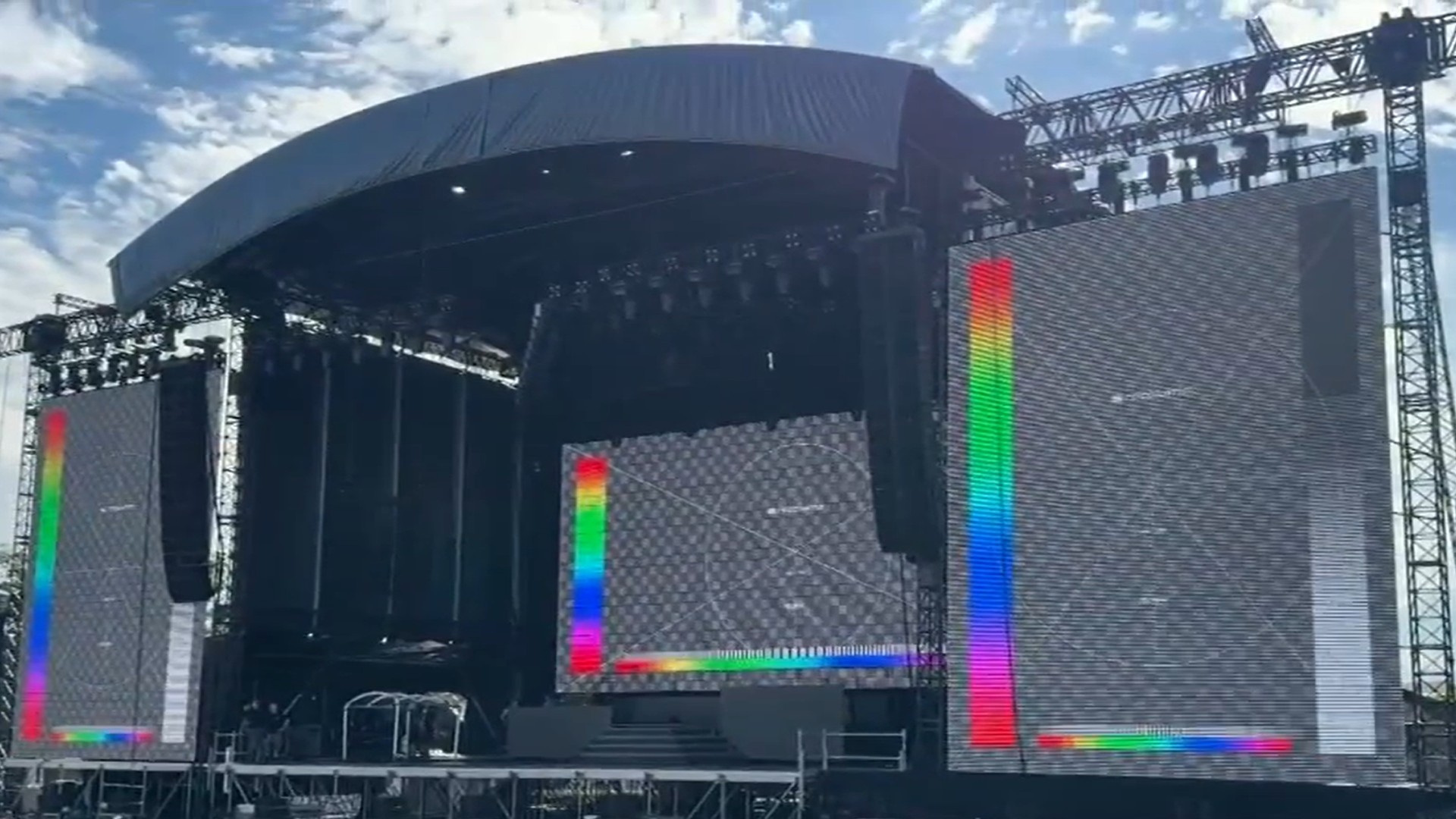 Guns N'Roses em Rio Preto: veja as alterações no trânsito e os objetos proibidos dentro do recinto