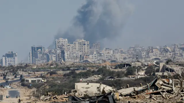 Israel e Hamas negociam paz na guerra em Gaza sob pressão de Trump