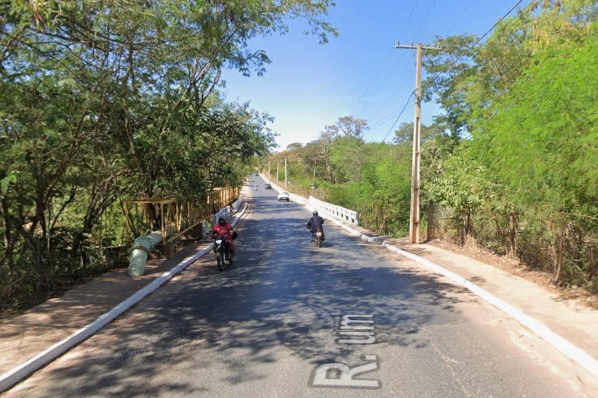 Ponte interditada desde 2025 sobre o Córrego do Moinho será substituída em Cuiabá