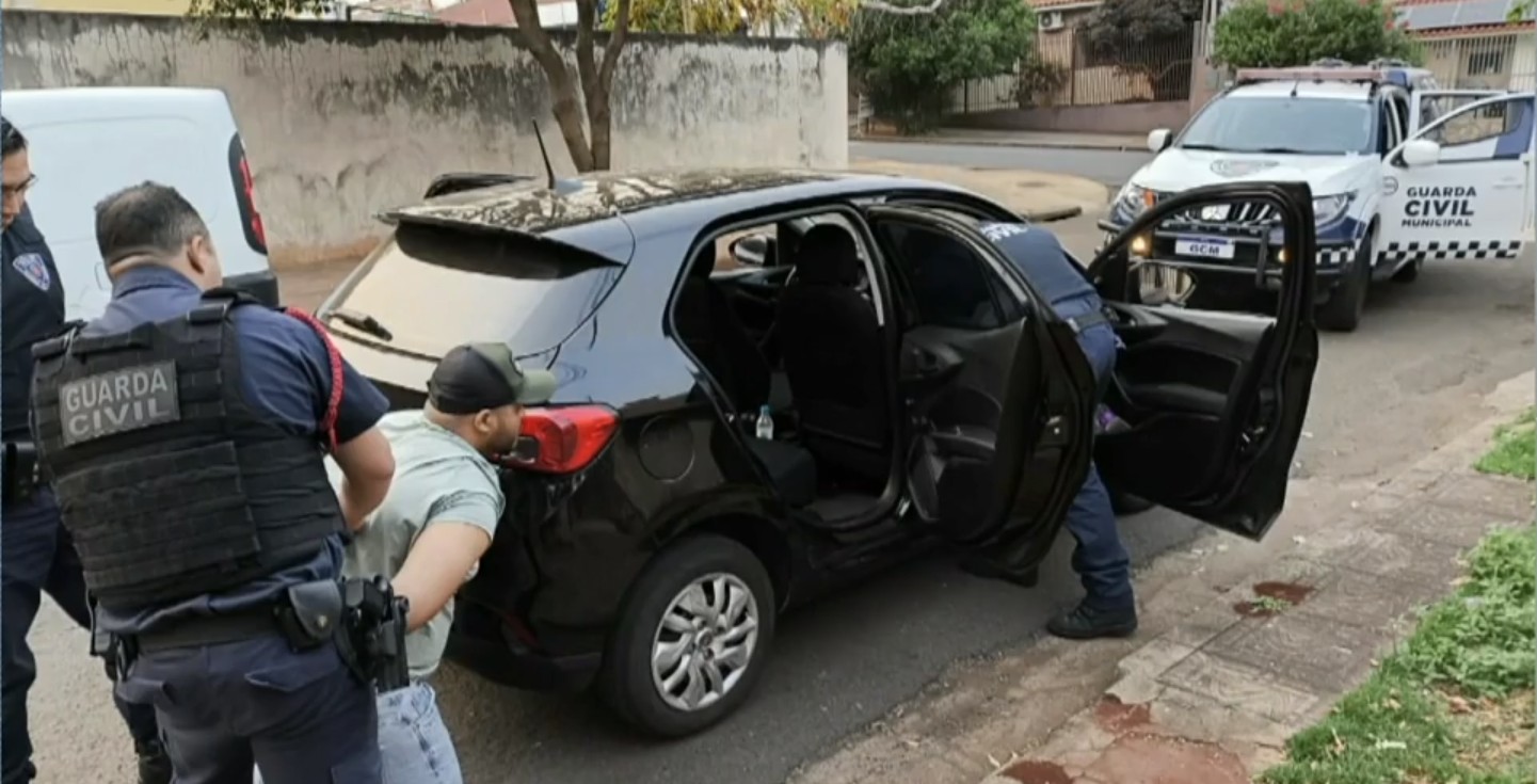 Motorista de aplicativo é preso suspeito de assaltar mulheres em Maringá