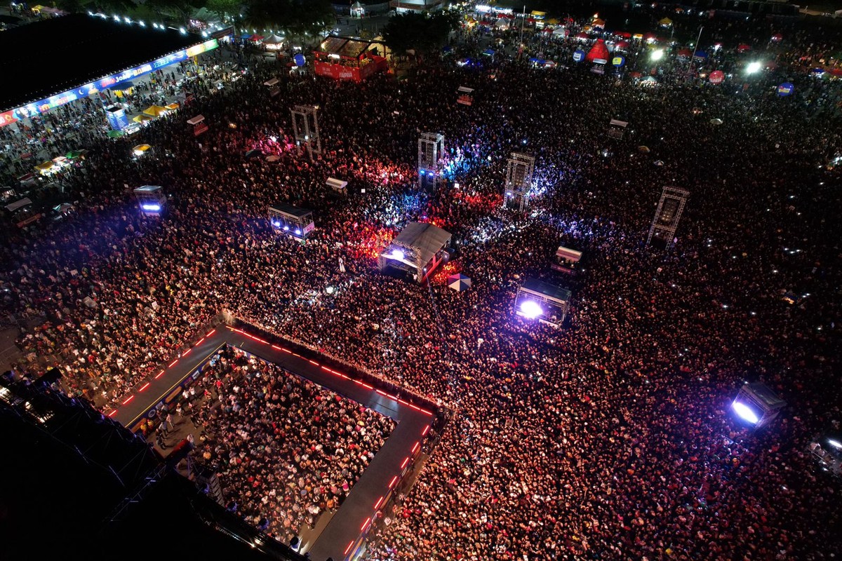 Léo Santana, Tarcísio do Acordeon e Nattan veja programação do 2º dia de festejos de São Pedro