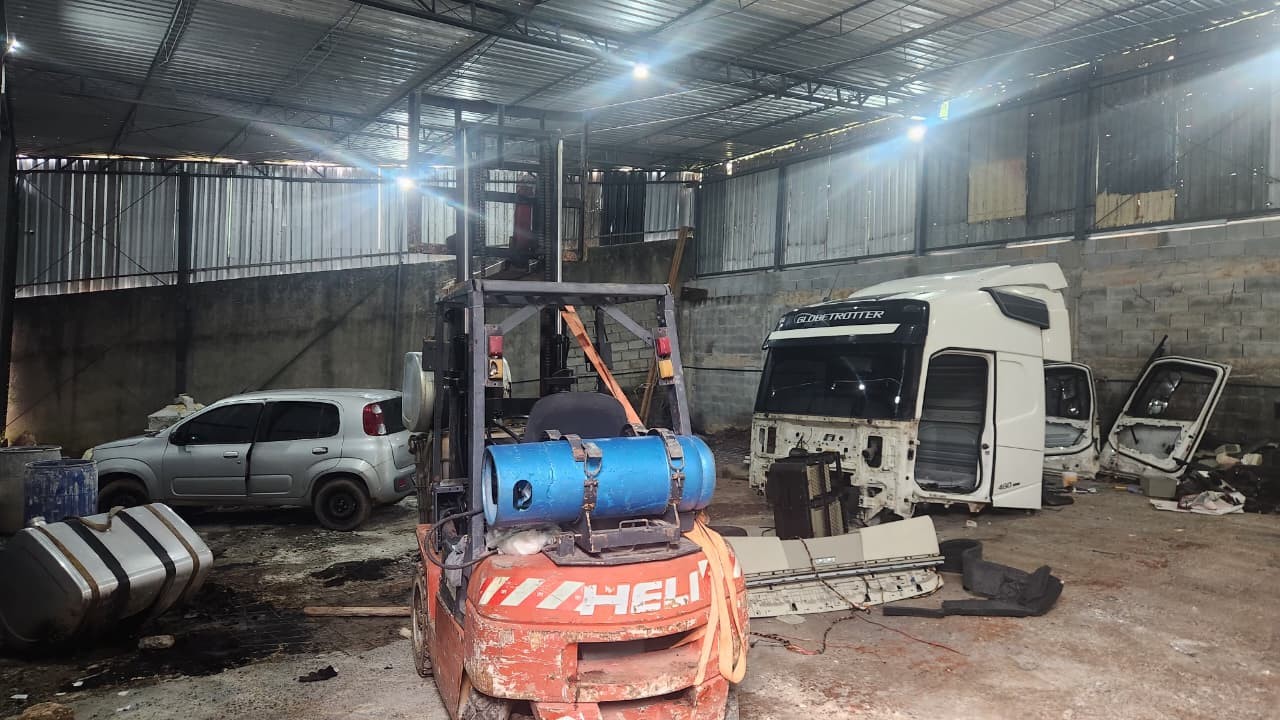 Quadrilha suspeita de roubo de cargas é presa após polícia localizar bloqueador de GPS em Jarinu