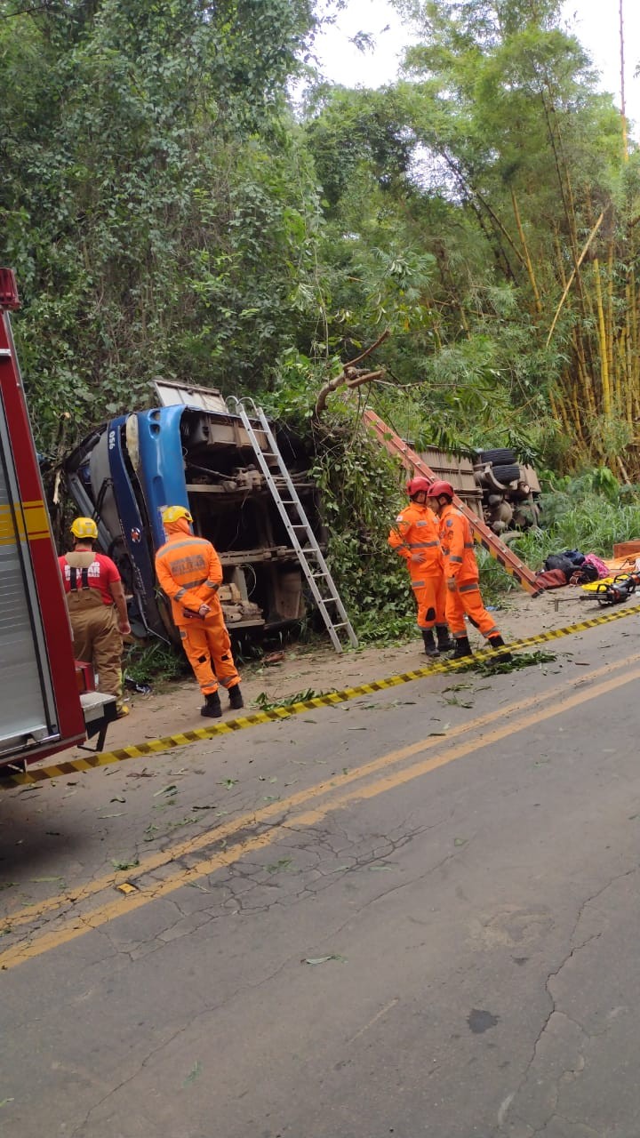 Veja quem são as sete vítimas de acidente com ônibus em Minas Gerais 