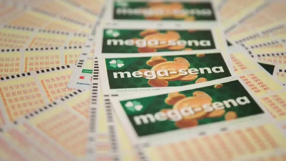 Bilhetes da Mega-Sena, em imagem de arquivo — Foto: Marcelo Brandt/G1