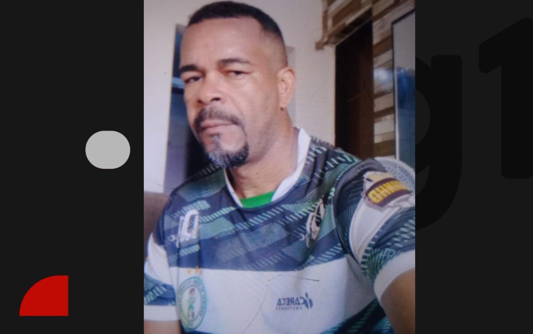Agente de limpeza morre após caminhão desgovernado bater em veículo de coleta de entulho em Salvador
