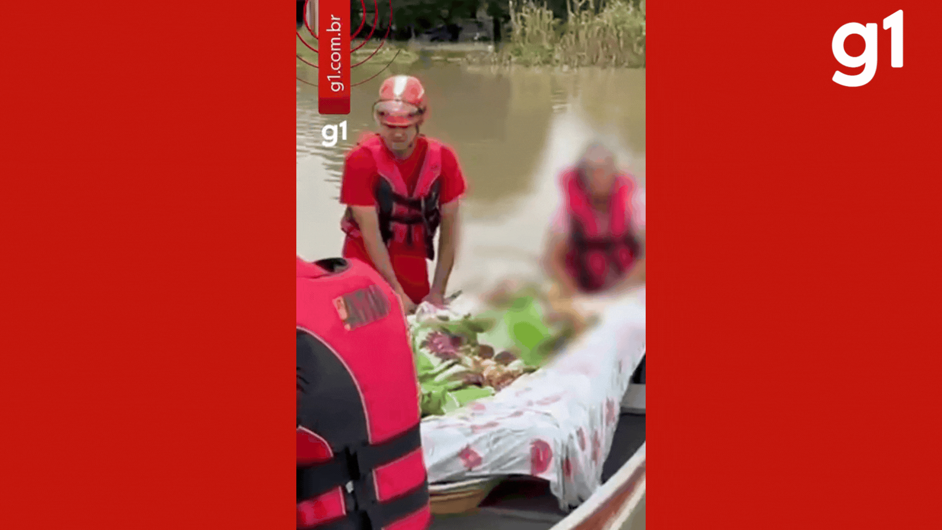 VÍDEO: mãe de 95 anos e filha são resgatadas de barco após temporal em MT