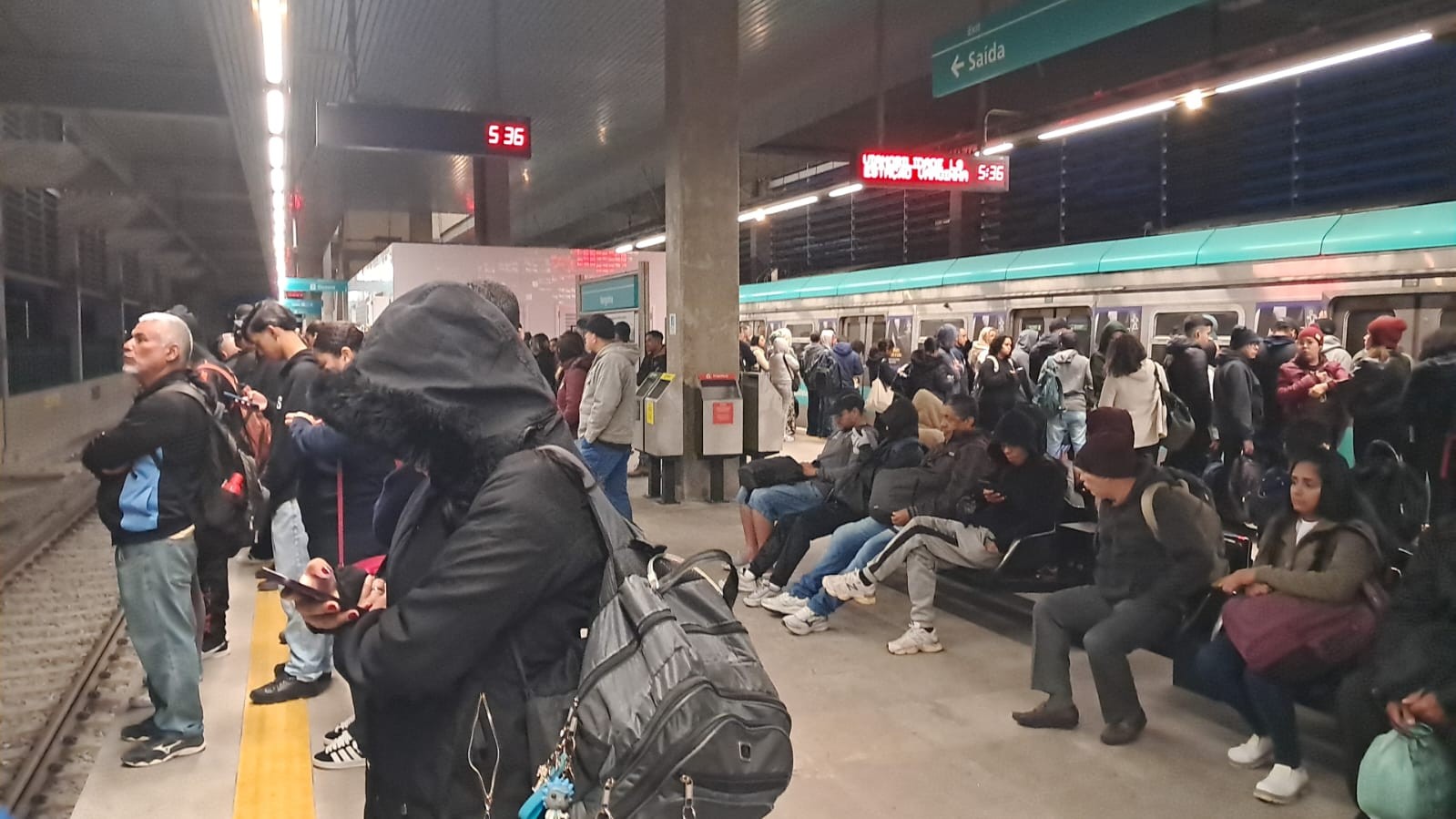 Linhas 5-Lilás e 9-Esmeralda têm problemas na circulação de trens nesta quarta-feira em SP