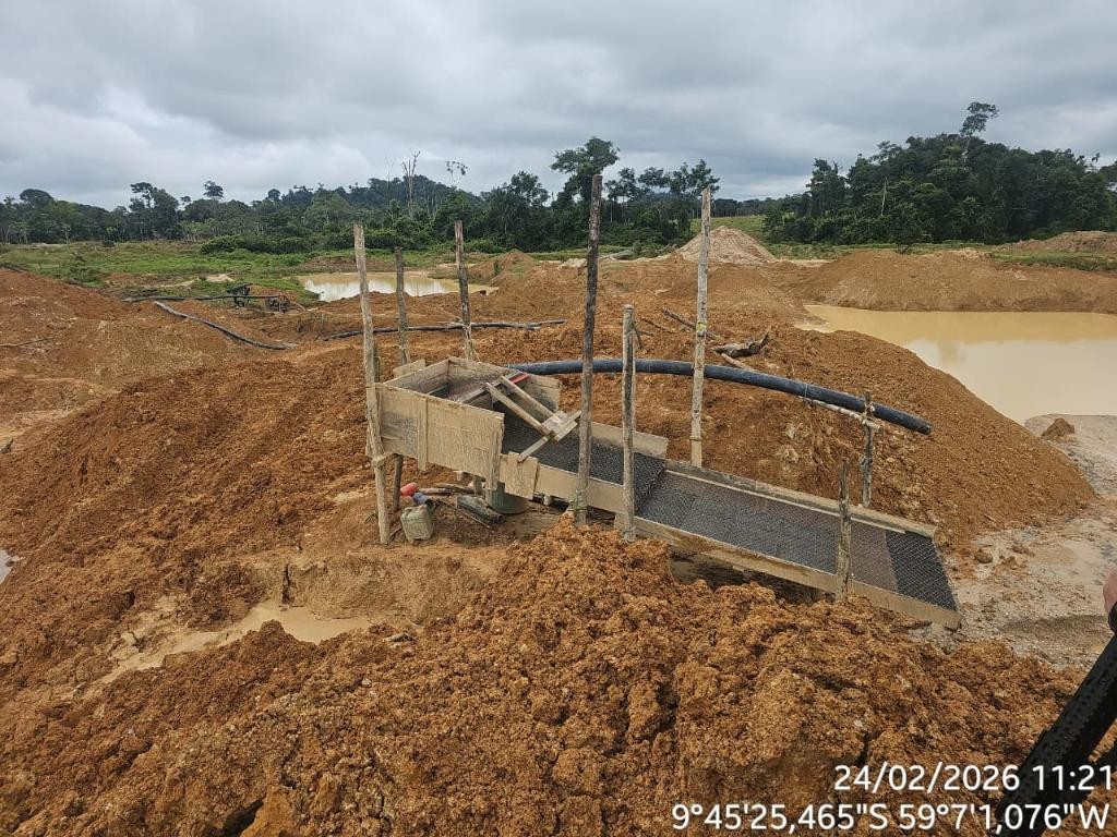 Garimpo ilegal é fechado em área desmatada no interior de MT