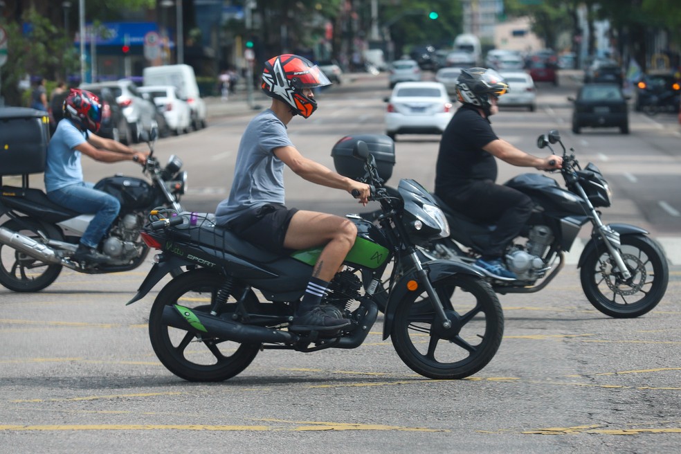 Alep aprova isentação de IPVA de motos com até 170 cilindradas — Foto: Geraldo Bubniak/AEN