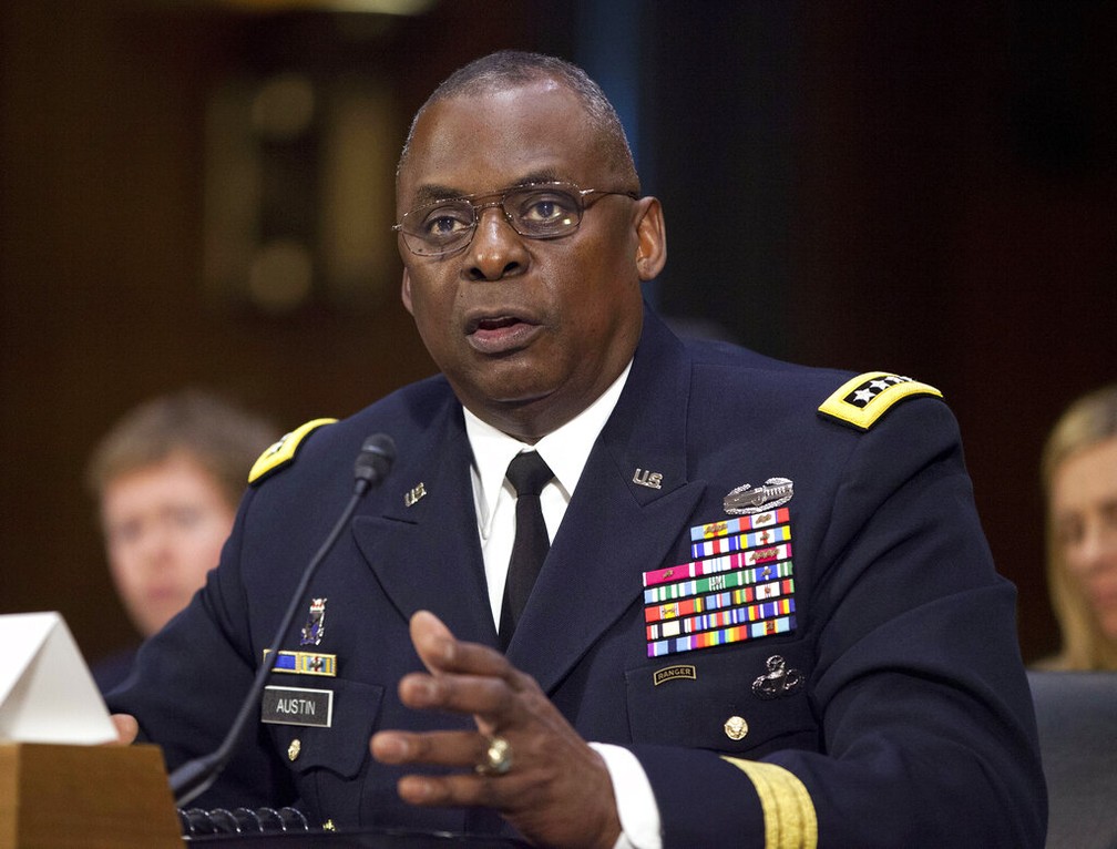 General Lloyd Austin III, em foto de 2015. Ele deverá ser o escolhido de Joe Biden para chefiar o Pentágono — Foto: Pablo Martinez Monsivais/Arquivo/Reuters