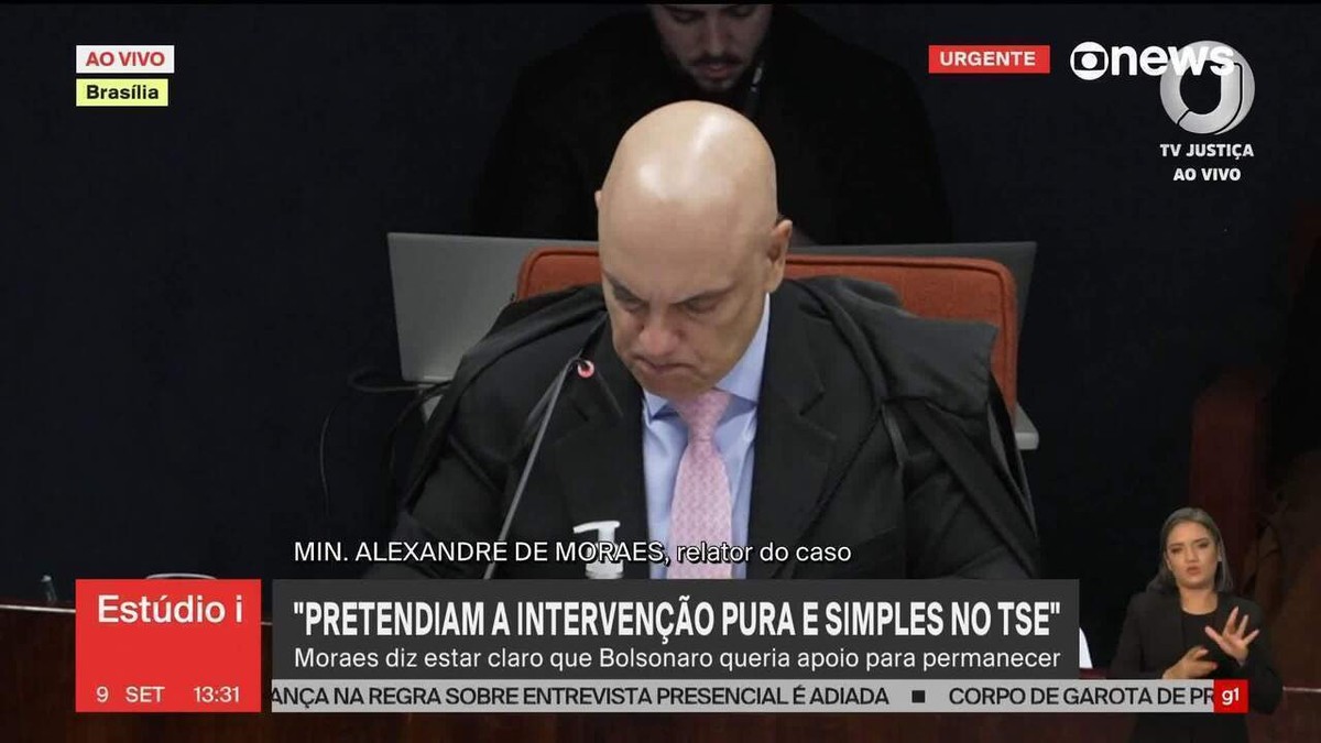 'A mera tentativa consuma o crime', defende Alexandre de Moraes durante voto