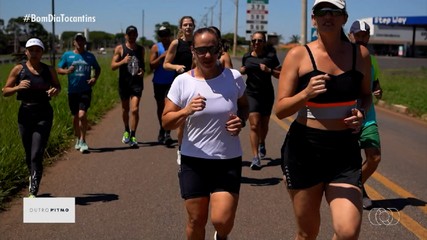 Corrida de rua ajuda grupo de pessoas a cuidar do corpo e da mente