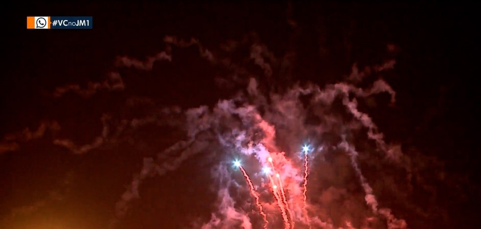 Adolescente tem mão dilacerada após estourar bomba de São João no MA — Foto: Reprodução/TV Mirante
