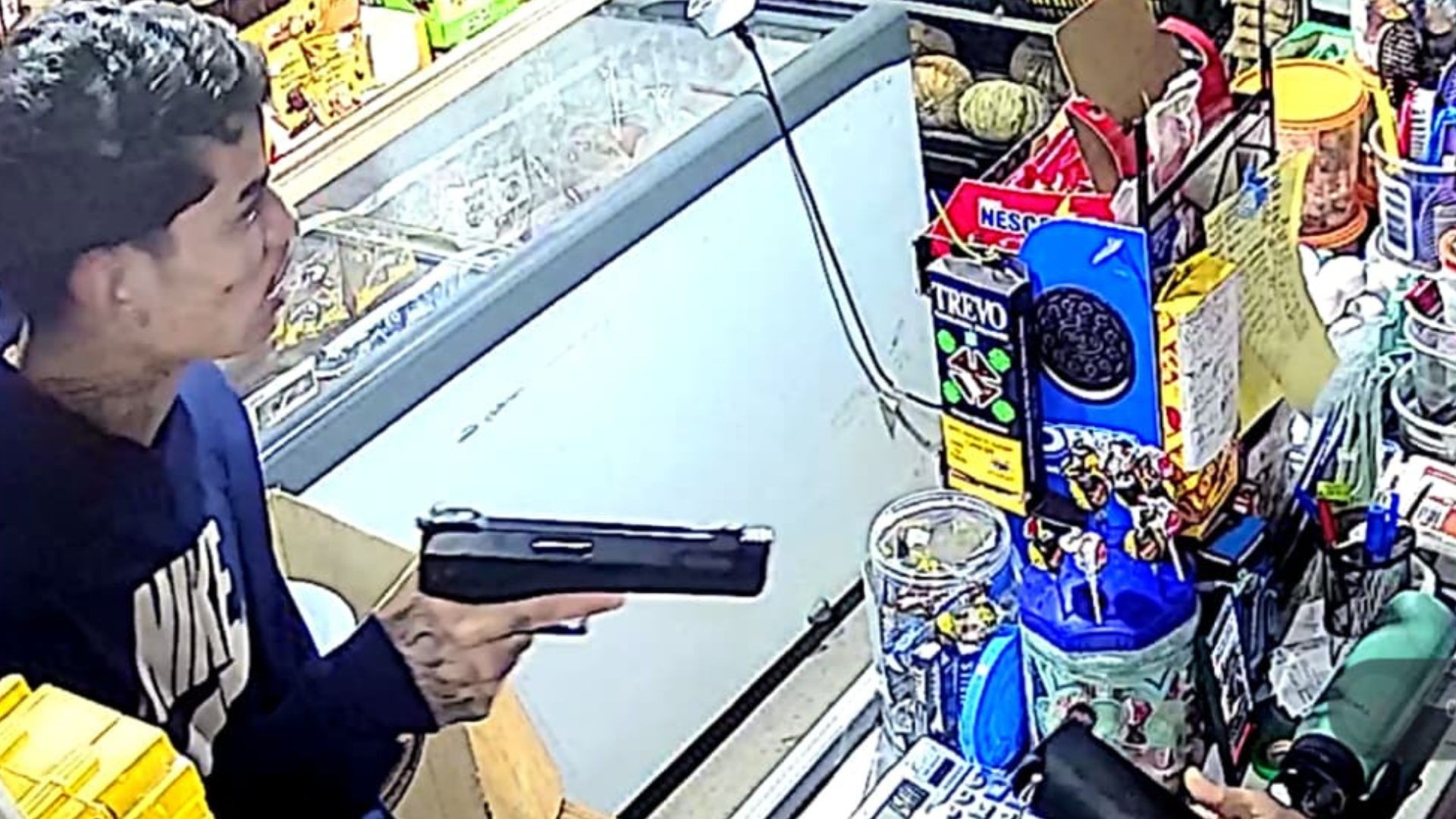 VÍDEO: polícia prende suspeito de roubo a comerciante em habitacional de Macapá