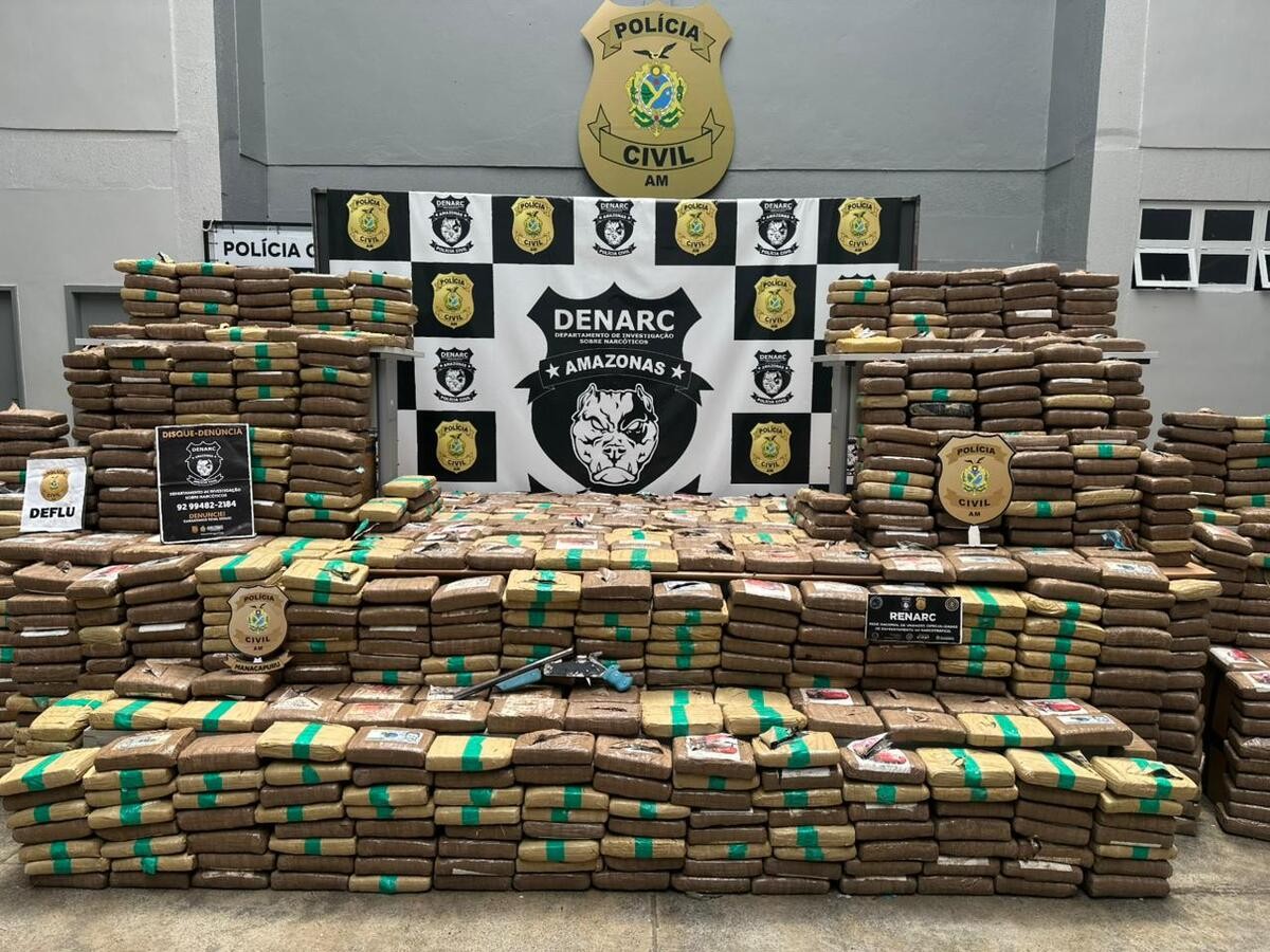 Mais de uma tonelada de droga é apreendida em sítio no Amazonas