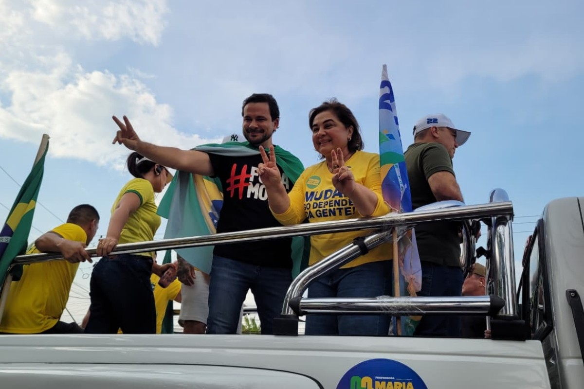 Eleições 2026: Professora Maria do Carmo participa de carreata com apoiadores e fala sobre redução da máquina pública para conter gastos