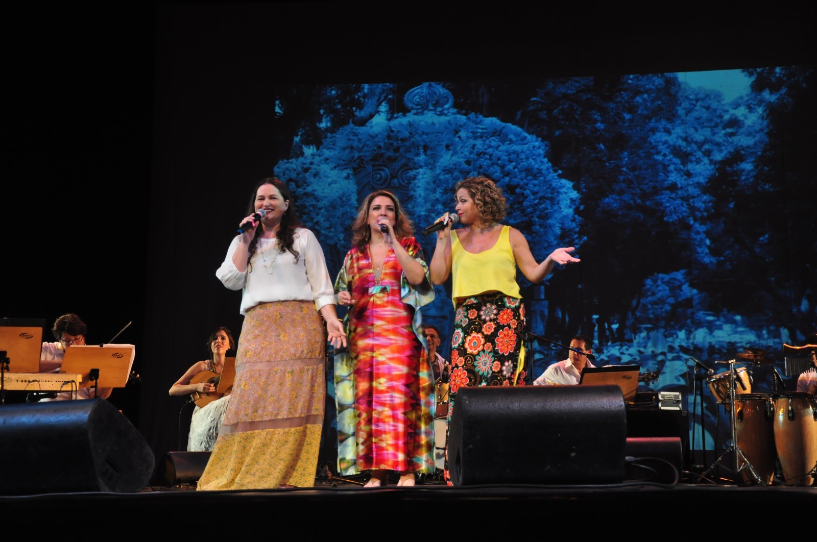 Canções em Romaria reúne Lucinnha Bastos, Andréa Pinheiro e Marianne Lima no Theatro da Paz 