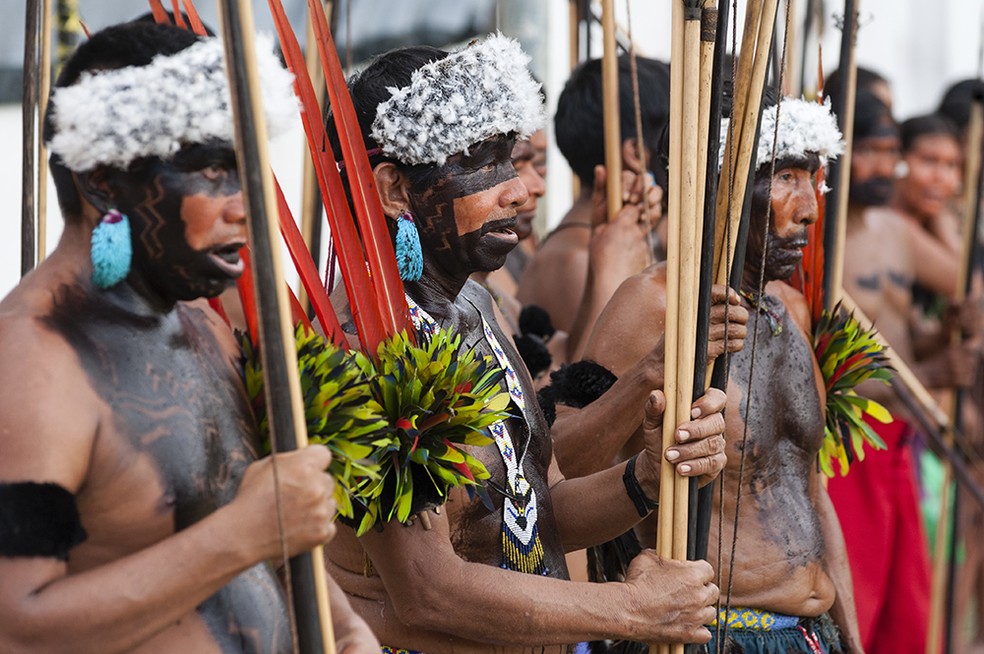 Indígenas do povo Yanomami — Foto: Alejandro Zambrana/Ministério da Saúde