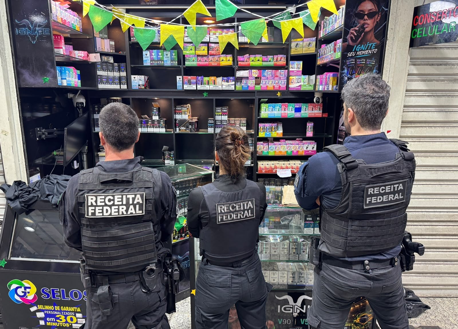 Operação apreende 13 mil cigarros eletrônicos vendidos ilegalmente no Centro de SP