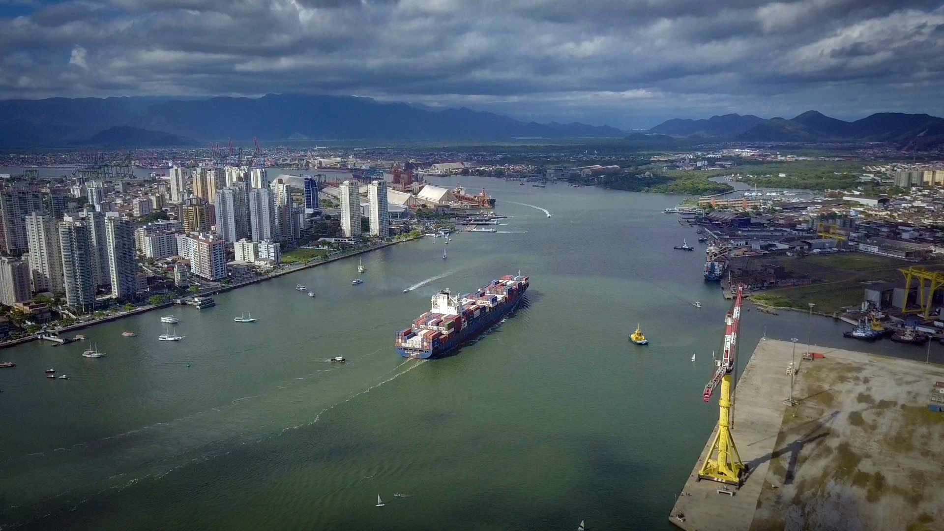 Autoridade Portuária suspende exigência de atestado, mas pedirá reavaliação para evitar contaminação do mar no Porto de Santos, SP