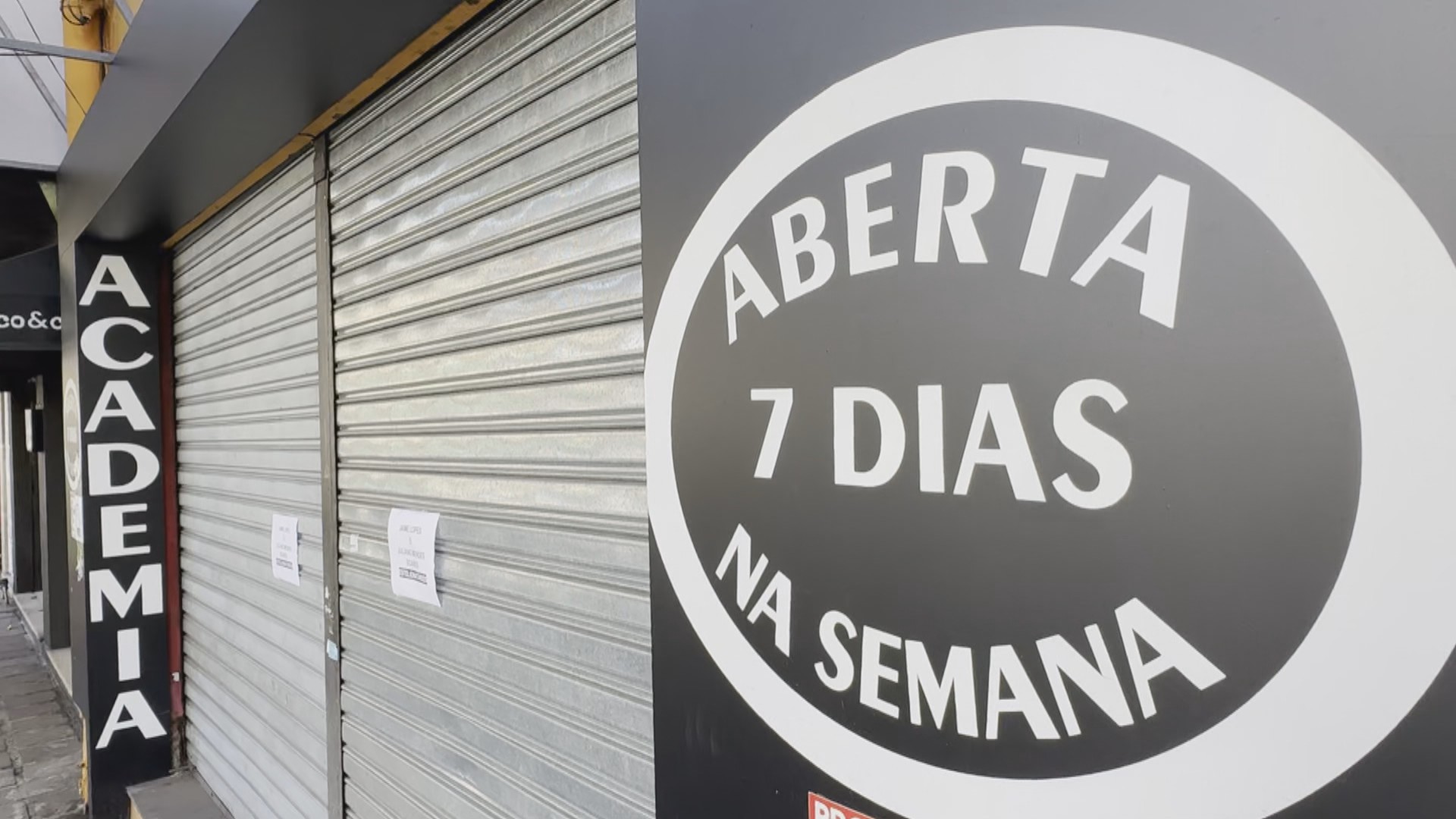 Academia fecha sem aviso em Porto Alegre e mais de 100 alunos registram boletim de ocorrência