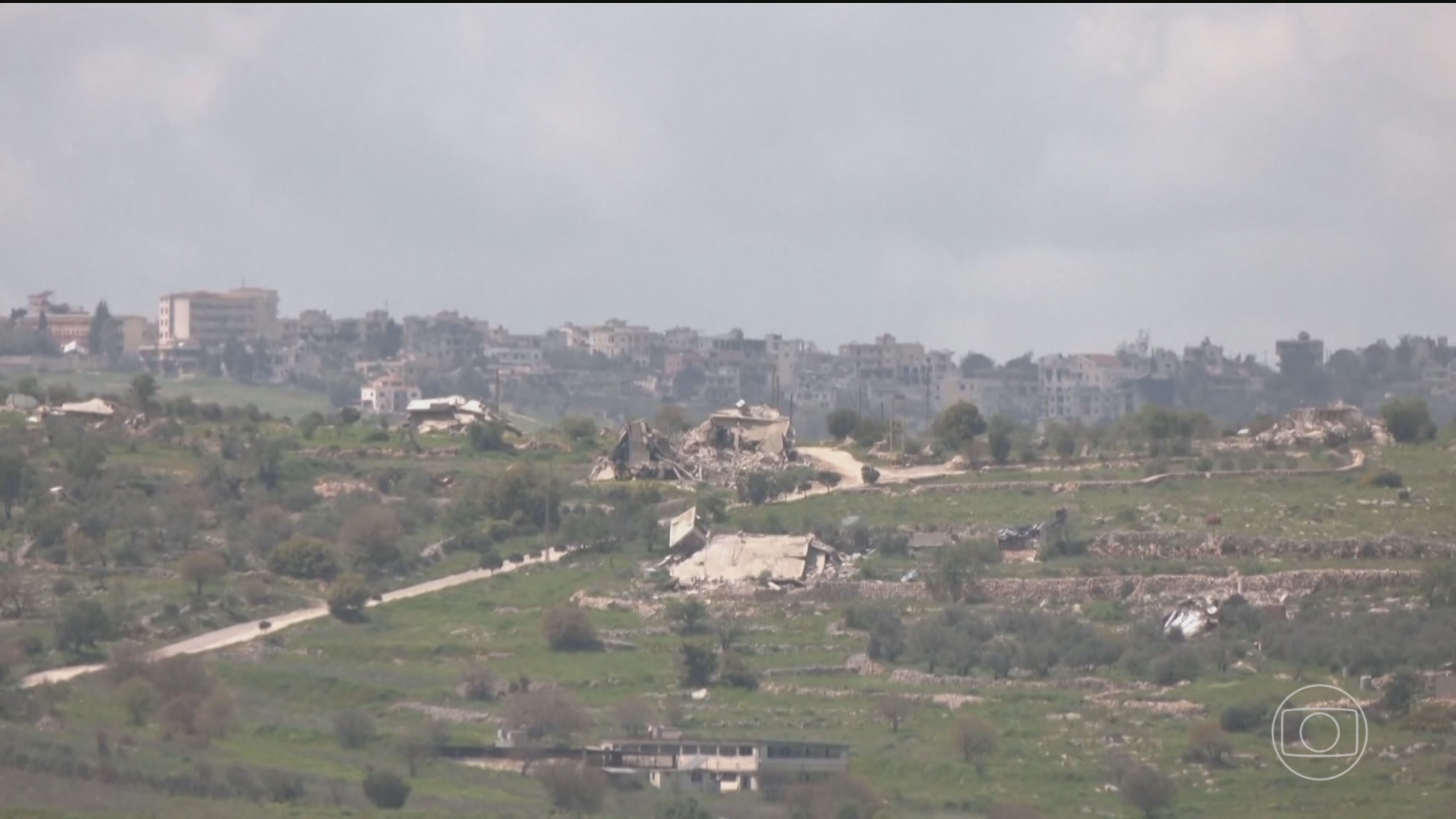 Israel e Líbano concordaram em negociar cessar-fogo; confrontos seguem entre Exército israelense e Hezbollah