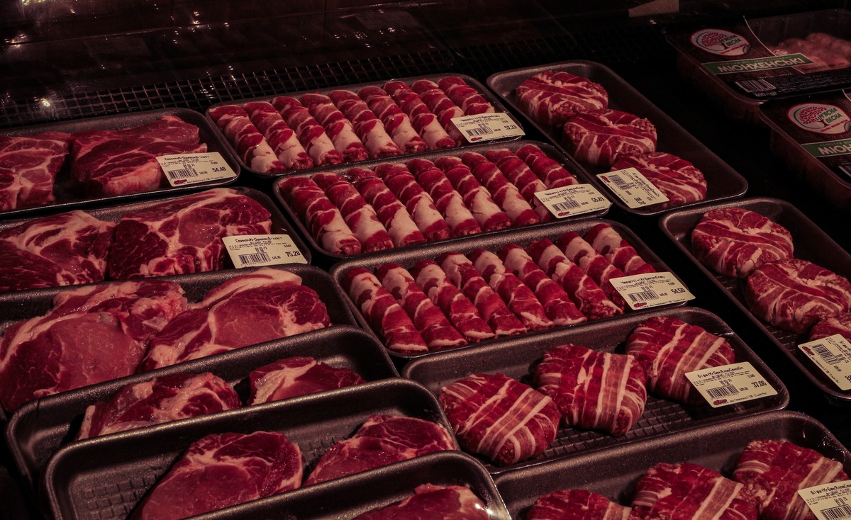 Preço da carne continua caindo mais no campo do que no supermercado