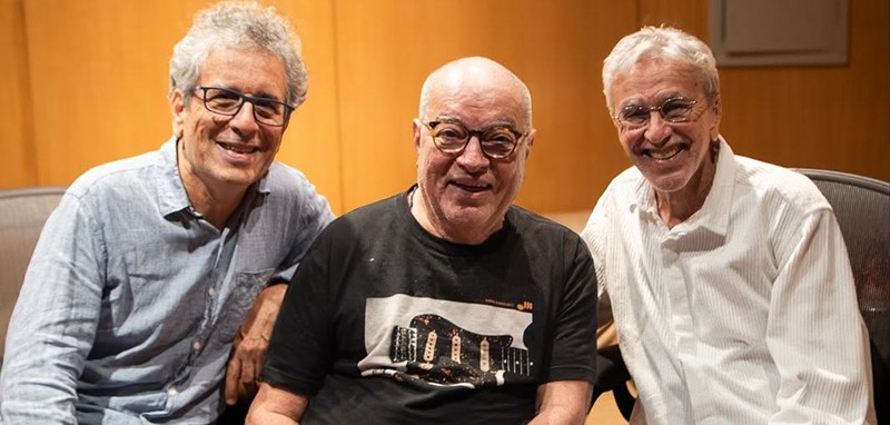 Cézar Mendes alinha parcerias com Arnaldo Antunes em álbum produzido por Mario Adnet com ícones da MPB como Caetano Veloso e Chico Buarque