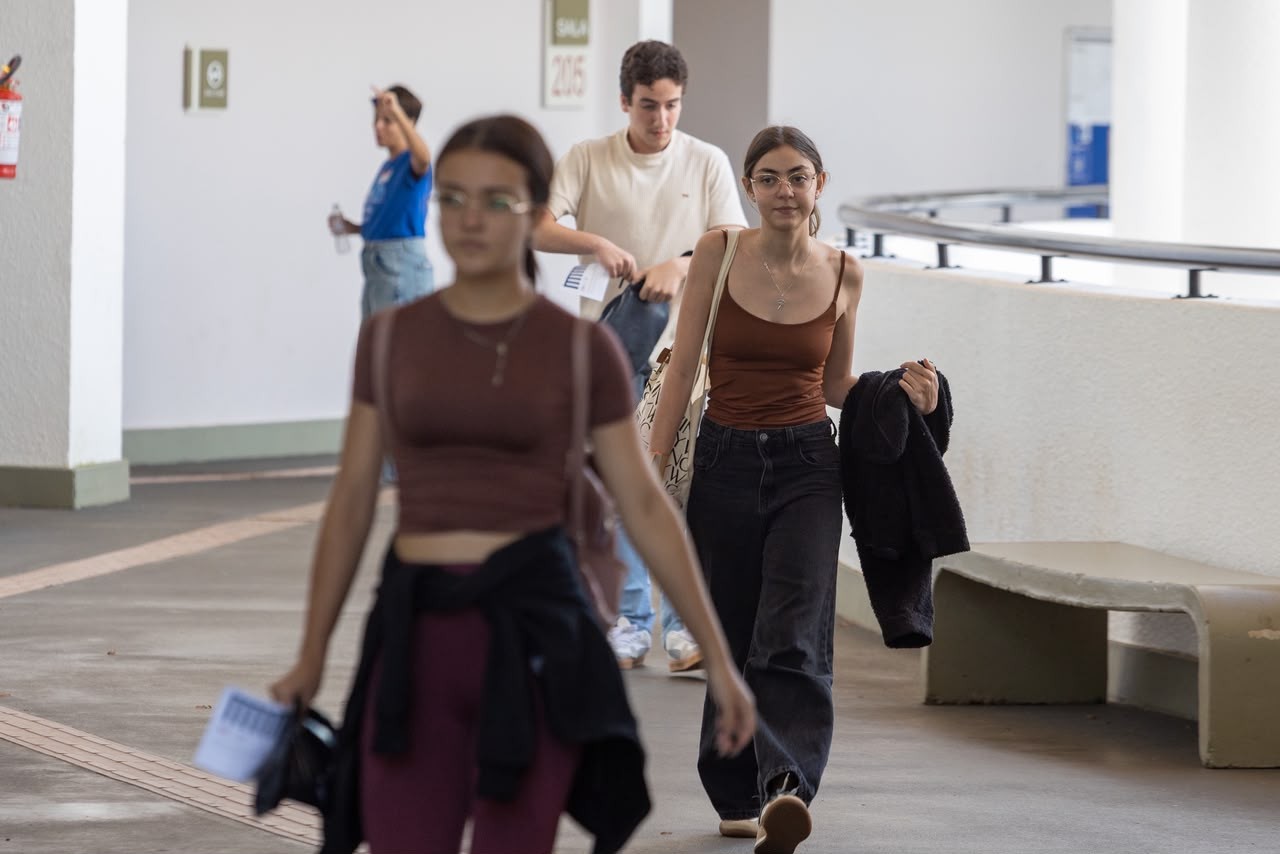 Unicamp 2027: reta final da prova da 1ª fase; em breve, correção ao vivo