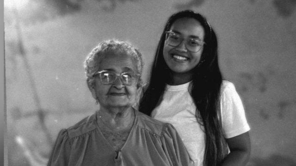 Dona Maria Soares e a neta, Katiuce — Foto: Arquivo pessoal