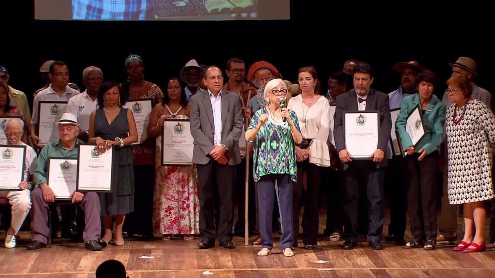 Leda Alves no palco do Teatro Santa Isabel (imagem de arquivo, 2016) — Foto: Acervo/TV Globo