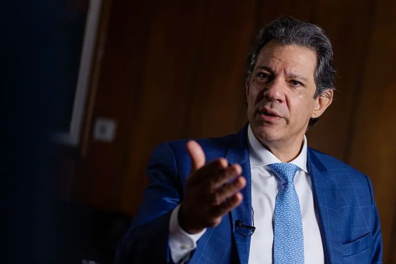 Haddad corta gastos e suspende contratação de serviços no Ministério da Fazenda; veja quais