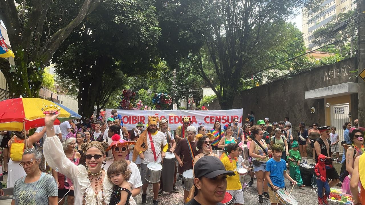 Bloco infantil de BH protesta contra projeto da Câmara que restringe crianças no carnaval